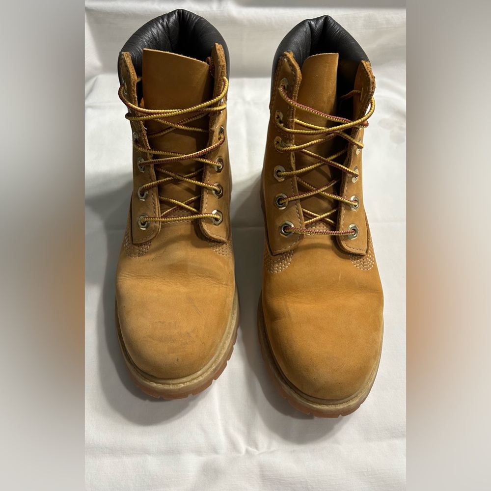 Timberland Boots - Picture 2 of 5